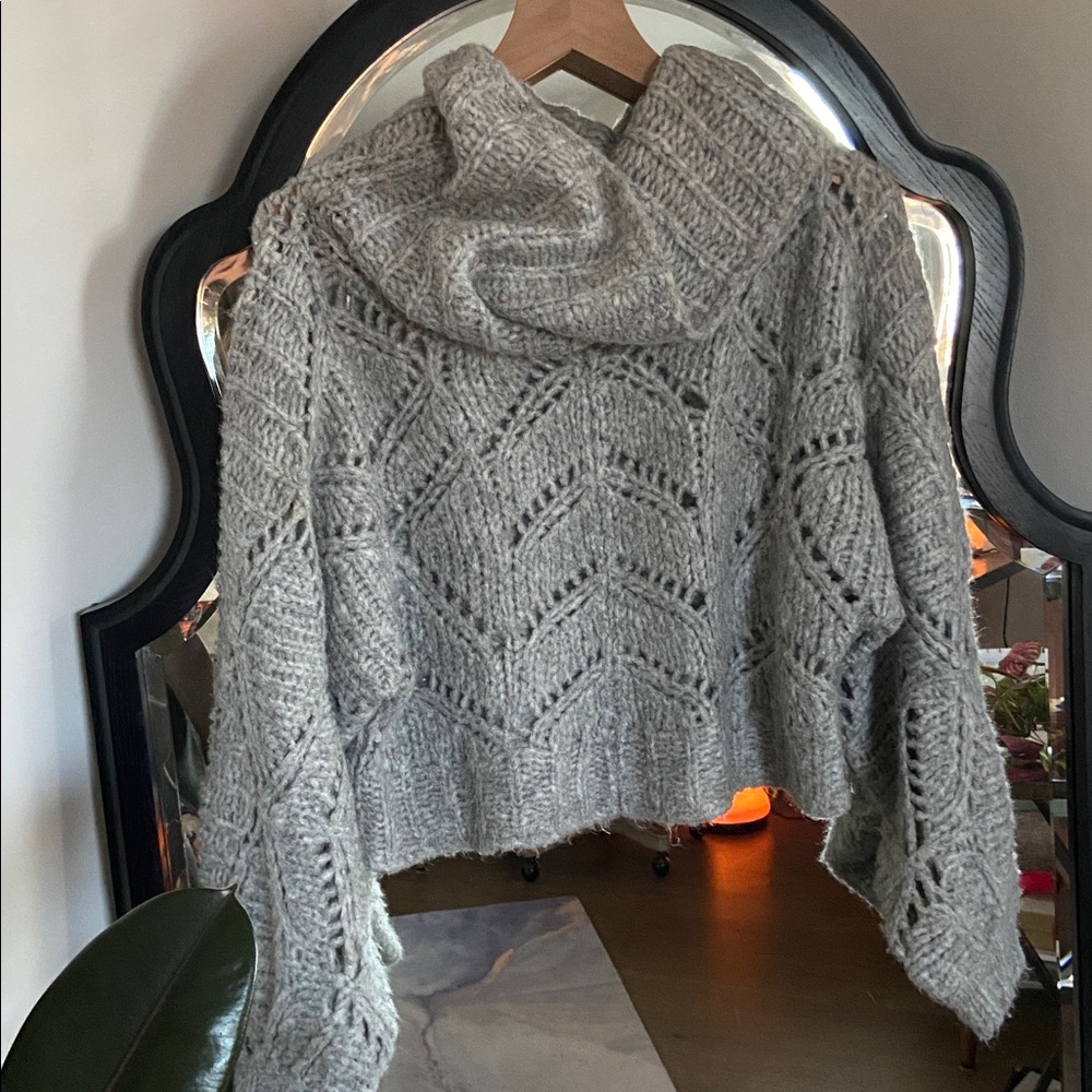 •FREE PEOPLE• cropped puff sleeve sweater - Picture 7 of 7